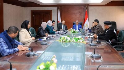 محافظ سوهاج يترأس اجتماع اللجنة العليا لحوكمة منظومة العمران
