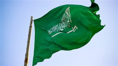  السعودية ترفع سعر البيع الرسمي للخام العربي الخفيف في مايو 