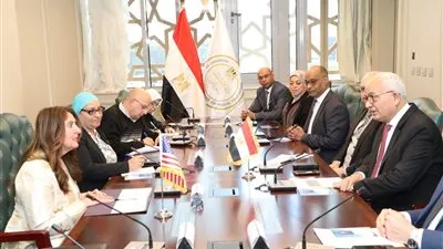 وزير التربية والتعليم يستقبل سفيرة الولايات المتحدة بالقاهرة لبحث التوسع في مدارس 