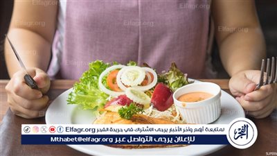 القومي للتغذية يوضح الطريقة الصحية لتناول وجبة الإفطار خلال رمضان (فيديو)