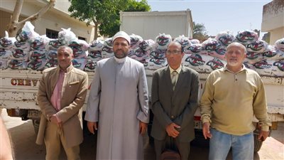 الأوقاف: توزيع 18 طن سلع غذائية من صكوك الإطعام على الأسر الأولى بالرعاية 