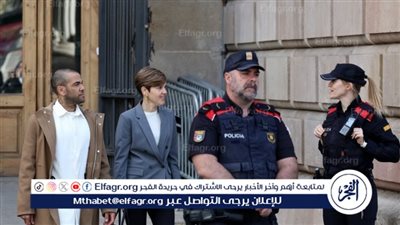 داني ألفيس أمام محكمة برشلونة رفقة جوارديولا