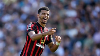 تخطى صلاح ويصارع هالاند.. سولانكي مفاجأة الموسم في الدوري الإنجليزي