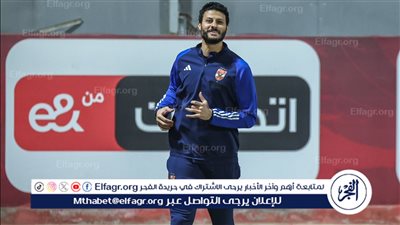 مدرب الأهلي السابق يتغنى بمحمد الشناوي: لا يقارن بأي حارس