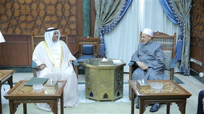 شيخ الأزهر يستقبل رئيس البرلمان العربي بمقر المشيخة 