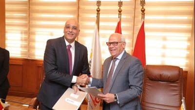 رئيس تنمية المشروعات يبحث مع محافظ بورسعيد النهوض بالمشروعات الصناعية