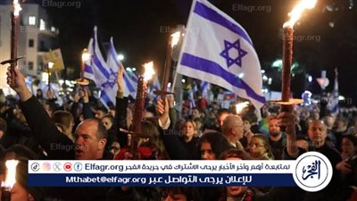 الآلاف يخرجون ضد نتنياهو بشوارع تل أبيب.. ماذا يحدث في إسرائيل؟ 