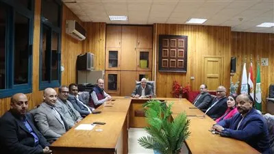 رئيس جامعة المنوفية يتابع سير العمل بمستشفى الجامعة