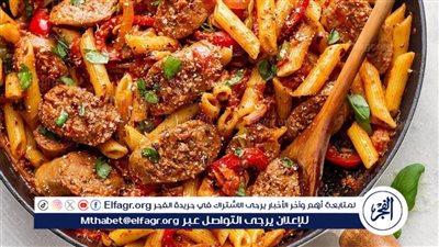 طريقة عمل أحسن طاجن مكرونة بالسجق بطريقة بسيطة وسهلة