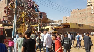 فتح الحدائق والمتنزهات والعبارات النيلية فى ثانى ايام عيد الفطر بالمراكز والاحياء بمحافظة أسيوط