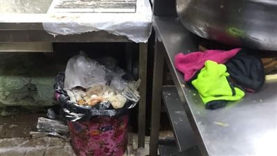 صحة أسيوط: غلق 6 منشآت غذائية وتحرير 64 محضر مخالفات خلال إجازة العيد 