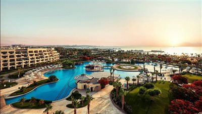 قرار جديد من السياحة بخصوص الفنادق ومراكز الغوص والأنشطة البحرية بالبحر الأحمر