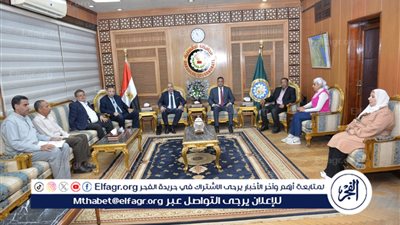 محافظ الدقهلية يجتمع برئيس النقل النهري