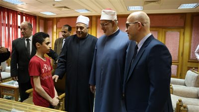وكيل الأزهر يتفقد التصفيات النهائية لمشروع تحدى القراءة في موسمه الثامن