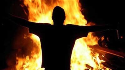 أشعل النار في جسده.. تفاصيل مقتل سائق على يد عاطل في كرداسة