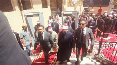 نائبًا عن وزير الأوقاف.. رئيس مجموعة الاتصال السياسي ومحافظ المنوفية يفتتحان المسجد الشرقي 