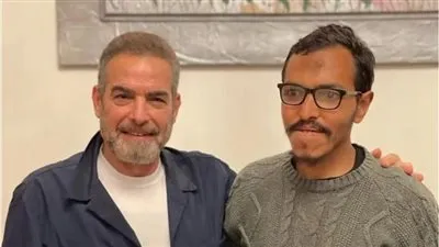 شربنا قهوة مع بعض.. أحمد عبدالعزيز يستقبل صاحب واقعة عزاء شيرين سيف النصر في منزله