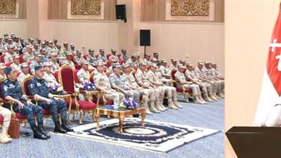 وزير الدفاع يشهد تنفيذ المرحلة الرئيسية لمشروعي مراكز القيادة التعبوي التكتيكي المشترك للقوات الجوية وقوات الدفاع الجوي