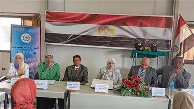 مركز النيل للإعلام بأسيوط ينظم ندوة تثقيفية تحت عنوان عيد العمال وبناء الجمهورية الجديدة