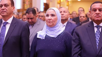 وزيرة التضامن تزور الكنيسة الإنجيلية وتهنئ الطائفة الإنجيلية بعيد القيامة المجيد