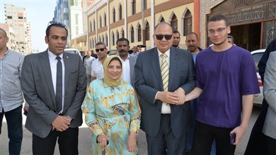 محافظ أسيوط يزور إيبارشيات الدير المحرق ومنفلوط للاقباط الارثوذكس