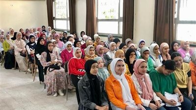 المراجعات النهائية لمناهج الشهادتين الإعدادية والثانوية تشهد إقبالا كبيرا في محافظات الجمهورية - صور