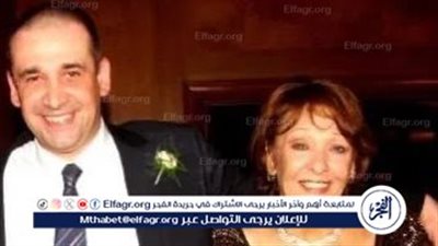 أبرزهم ياسر جلال وماجد الكدواني.. نجوم الفن يقدمون واجب العزاء في والدة كريم عبدالعزيز