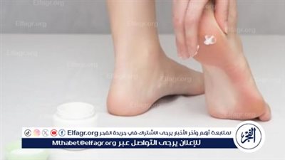 علاج تشققات القدمين باسهل طريقة ودون الم