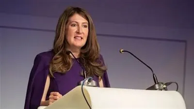 السفيرة الأمريكية بالقاهرة تشيد بدور مصر المهم في المنطقة