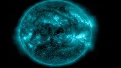 4 انفجارات شمسية.. الأرض تشهد أقوى عاصفة مغناطيسية منذ 21 عامًا