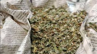 التحقيق مع عاطل لحيازته مخدر الآيس والحشيش في كرداسة