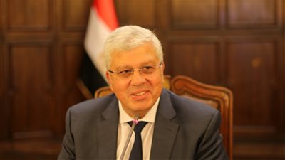 وزير التعليم العالي يعلن صدور عدة قرارات جمهورية بتعيين قيادات جامعية جديدة