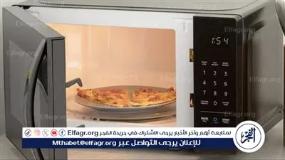 الخطر في تسخين الطعام في أواني بلاستيكية في الميكروويف