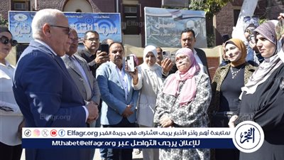 محافظ بورسعيد يتفقد سير وانتظام امتحانات الفصل الدراسي الثاني للشهادة الإعدادية