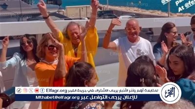 يسرا وساويرس يرقصون على أنغام 3 دقات بـ 