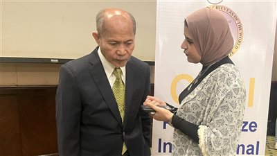 رئيس جائزة السلام العالمية لـ 