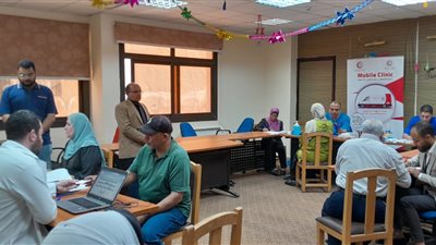 التضامن تنظم قافلة طبية للعاملين بالوزارة