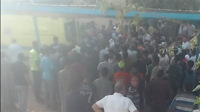 انتشال فتاتين نتيجة حادث سقوط ميكروباص بمعدية أبو غالب بمنشأة القناطر