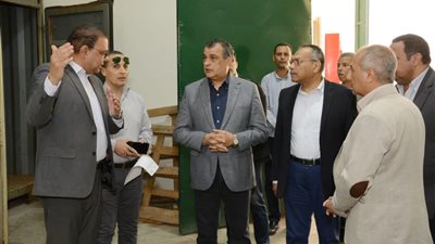 وزير الإنتاج الحربي يجرى جولة تفقدية مفاجئة لشركة 