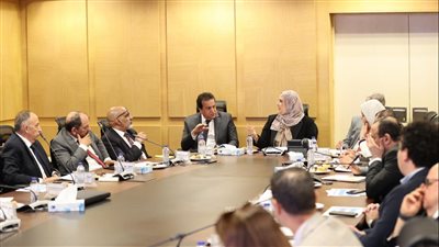 وزير الصحة: نحرص على التوسع في تقديم الخدمات الطبية للفئات غير المؤمن عليها