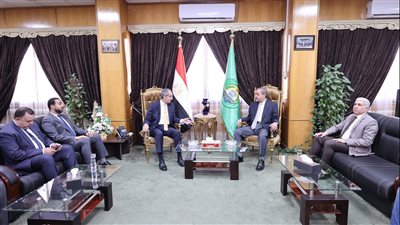 وزير الاتصالات يفتتح عدد من المشروعات بمحافظة الإسماعيلية