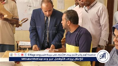 وكيل تعليم الأقصر للمصححين: دققوا وارفقوا