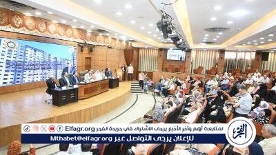 محافظ الدقهلية يشهد القرعه العلنية لإعادة تسكين أصحاب الوحدات السكنية بمساكن الجلاء والإيواء