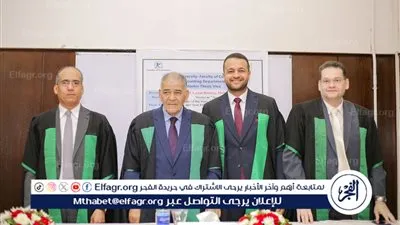 الباحث أحمد بدوي يحصل على درجة الماجستير في رسالة في التحول الرقمي (صور)