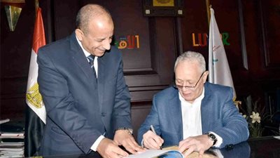 محافظ الأقصر يعتمد نتيجة الشهادة الإعدادية بنسبة نجاح 80٪