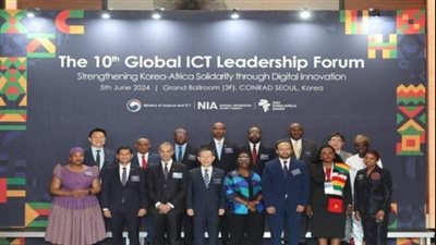 وزير الاتصالات يبحث مع نظيره الكوري التعاون في مجالات الرقائق الإلكترونية