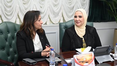 وزيرة التضامن تناقش جهود الخدمات الإغاثية والإنسانية والرعاية المقدمة للأشقاء الفلسطينيين