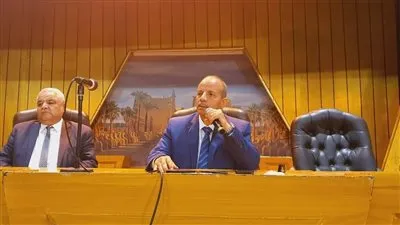 وكيل تعليم الأقصر يجتمع برؤساء لجان الثانوية العامة وموجهي عموم الأنشطة