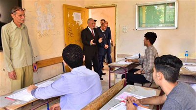 بدء امتحان الديناميكا لطلاب الشعبة الرياضية ثانوية عامة 2024