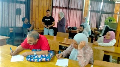 حي الجمرك يعقد لجنة امتحان محو الأمية لتعليم الكبار في الإسكندرية